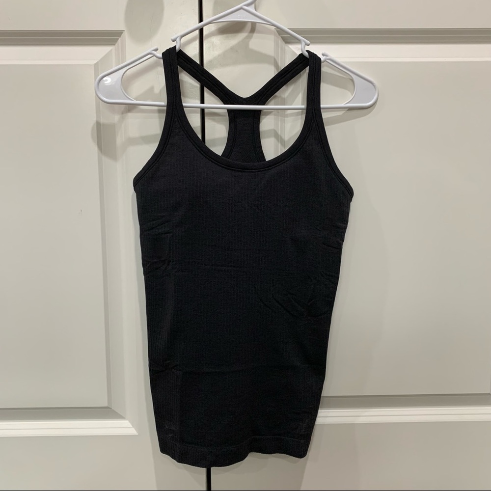 Lululemon Ebb to Street Tank Size 6 Padded Black Perfect Condition
